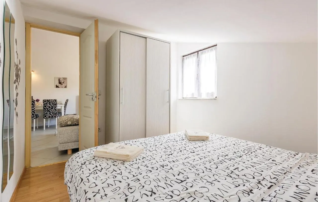 Amazing Apartment In Medulin With Wifi 0*,  克罗地亚